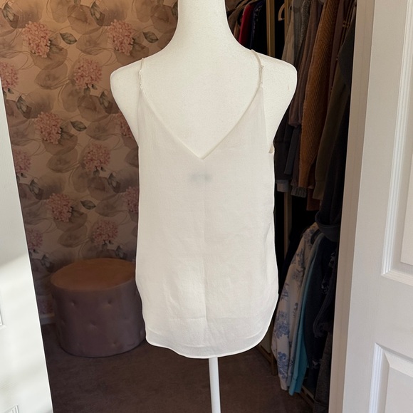 Elegant White Women's Top - Picture 3 of 6